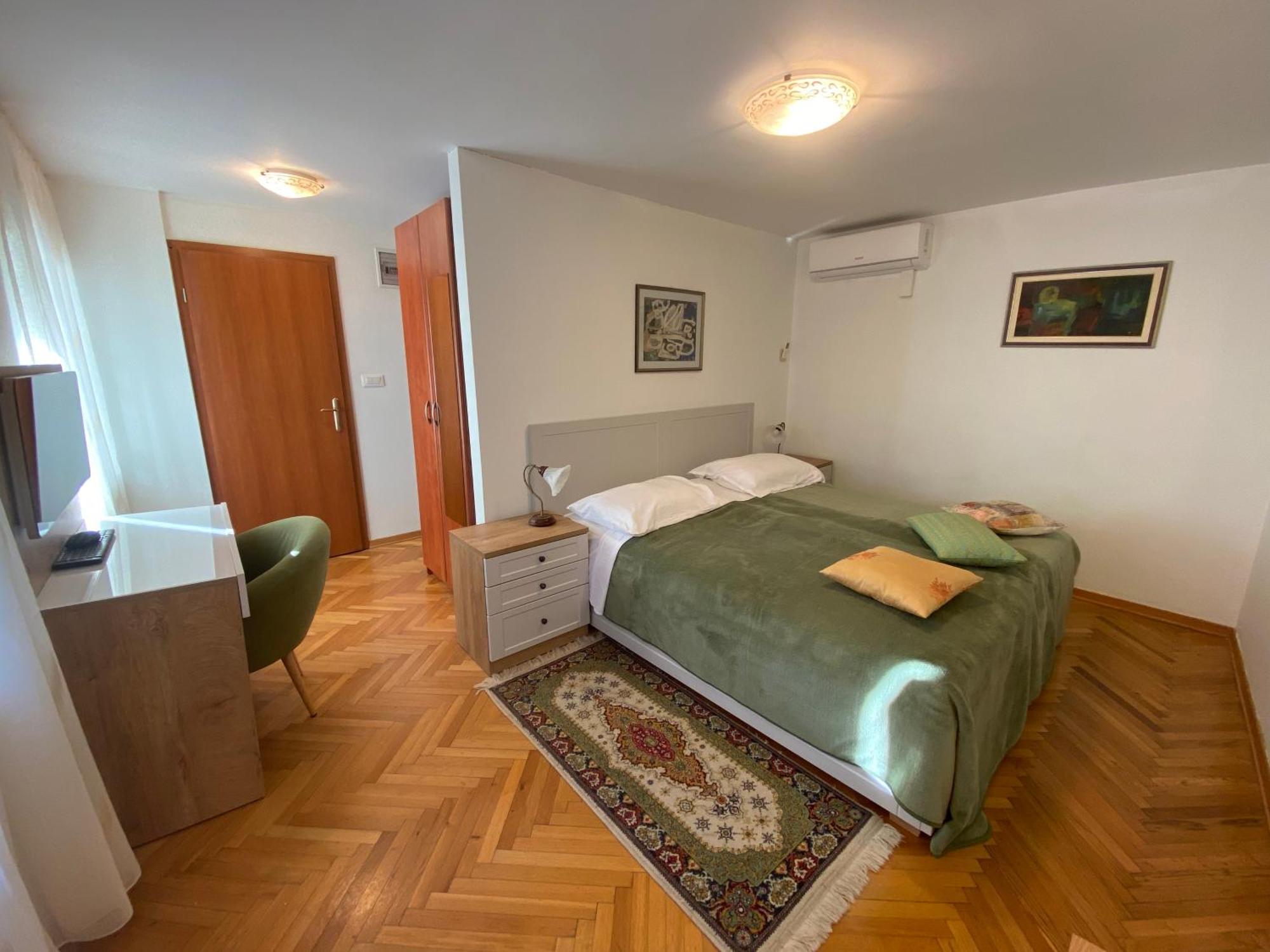 Rooms Base Спліт Екстер'єр фото