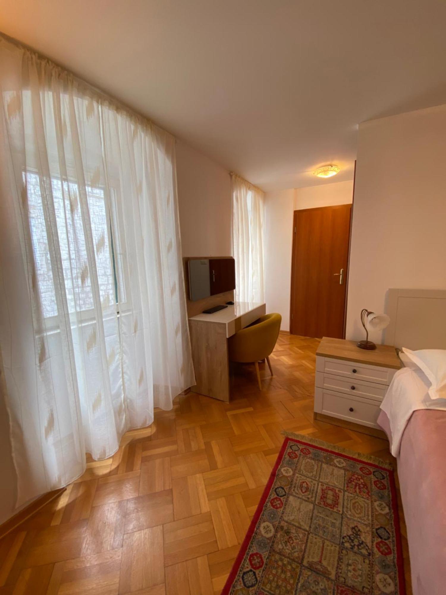 Rooms Base Спліт Екстер'єр фото