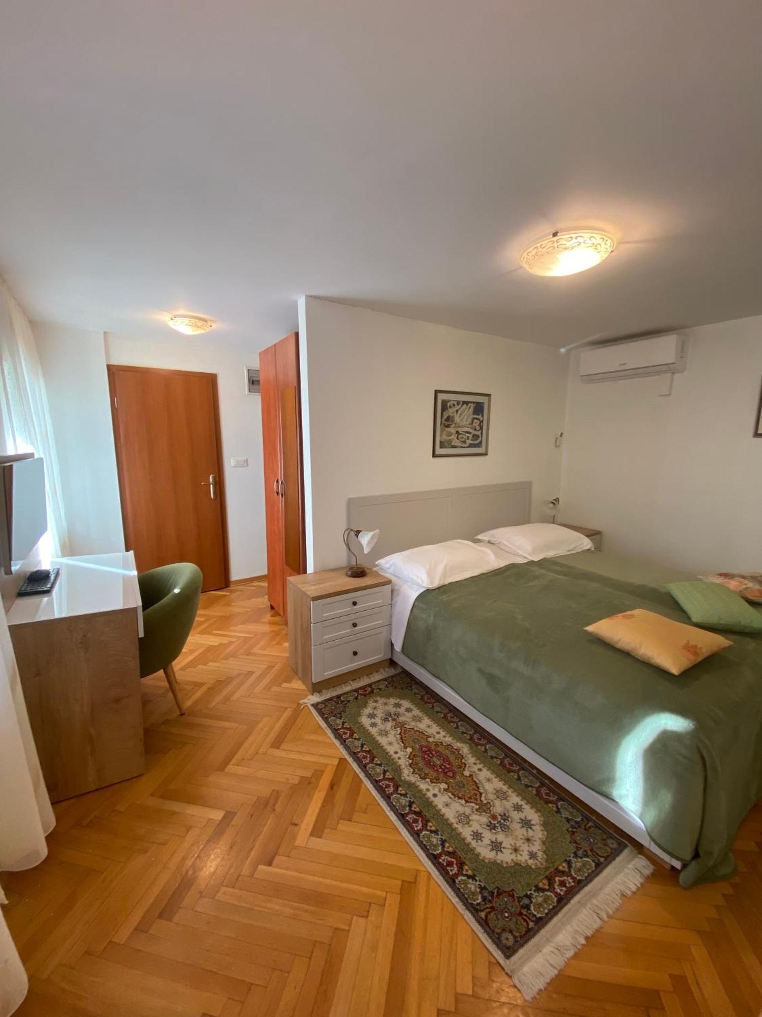 Rooms Base Спліт Екстер'єр фото